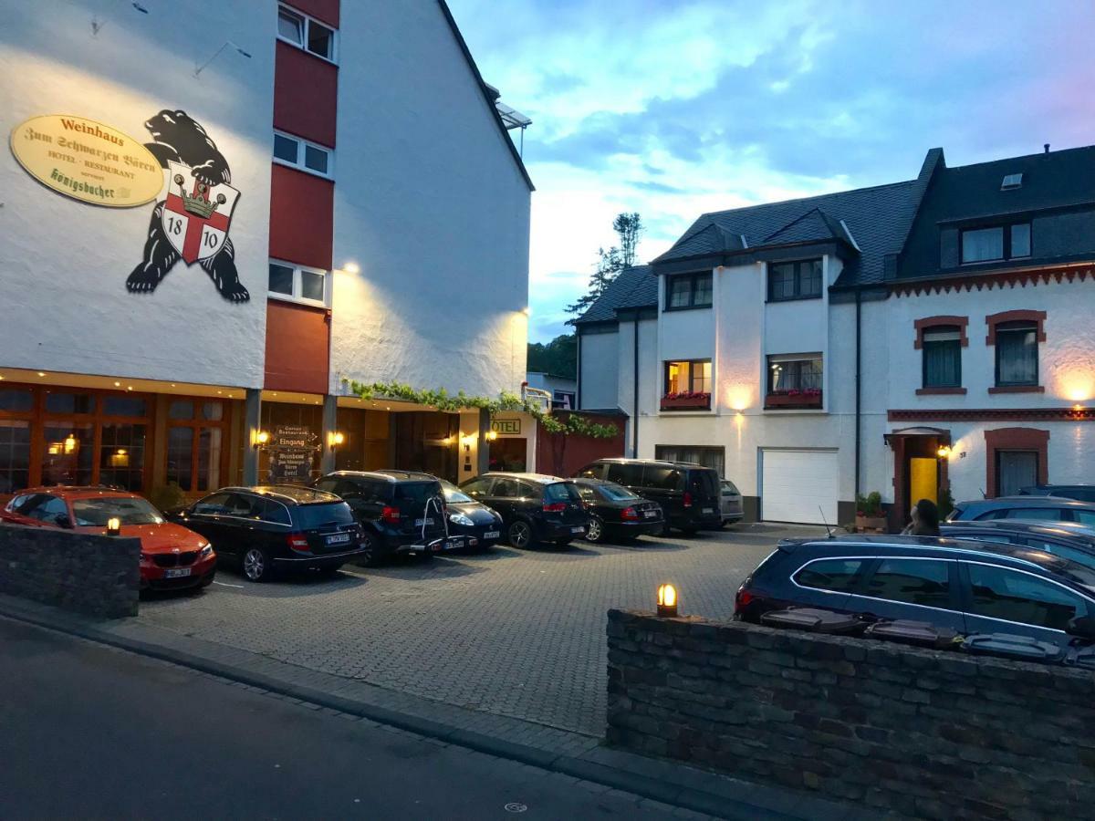 Hotel & Weinhaus Zum Schwarzen Baeren Koblenz  Exterior photo